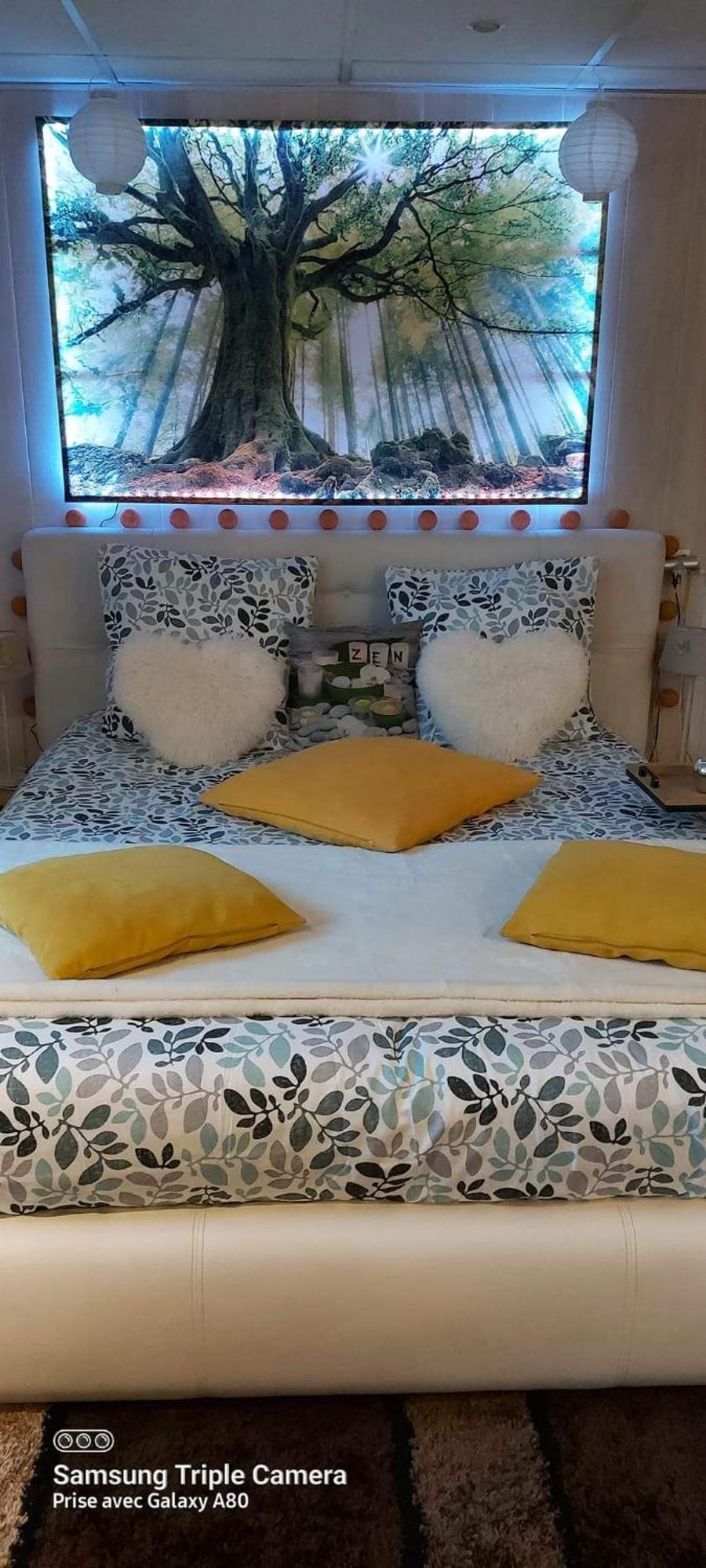 Peniche Morgane 2 Sas Les Betises Hotell Cambrai Eksteriør bilde